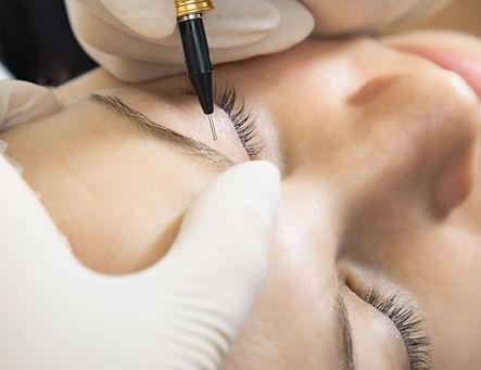 Why Is Permanent Makeup for Seniors in Cleveland Gaining Popularity?