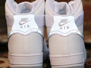 MUST-HAVE: NIKE AIR FORCE 1 HIGH – WHITE/REFLECTIVE SILVER
