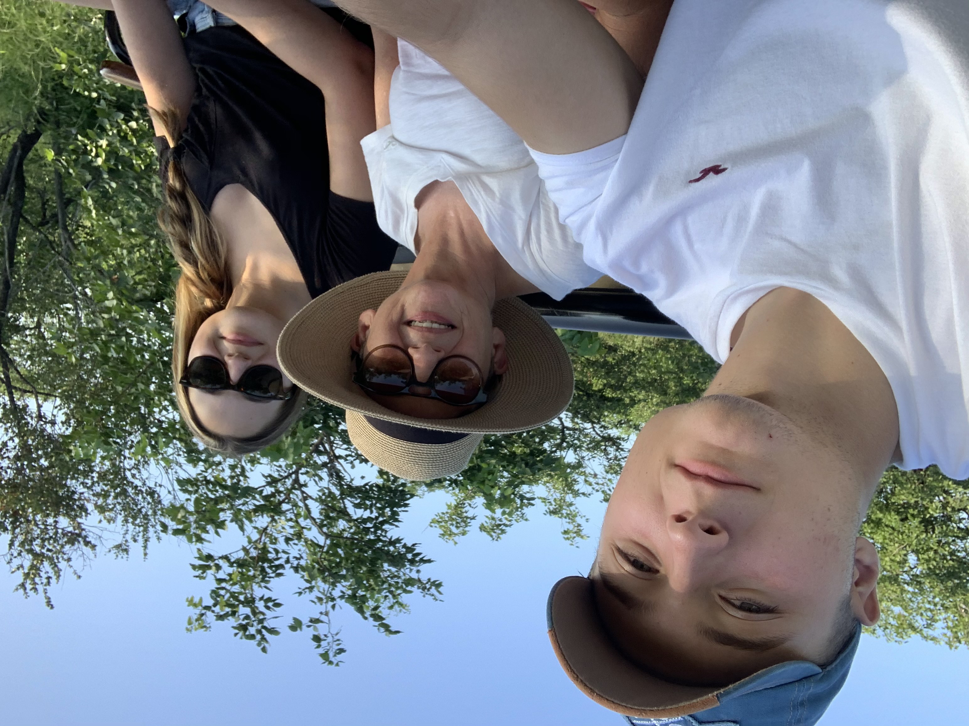 Mariana , Magdalena y Patric