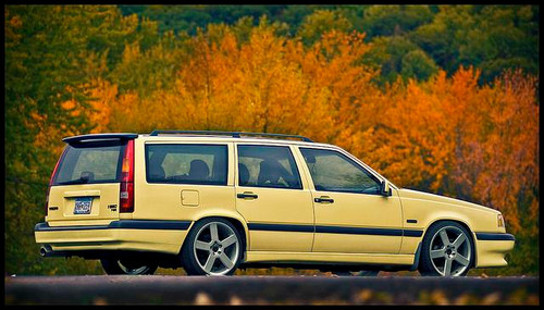 Z117 Volvo 850 T-5R Estate part set | zoomonmodel