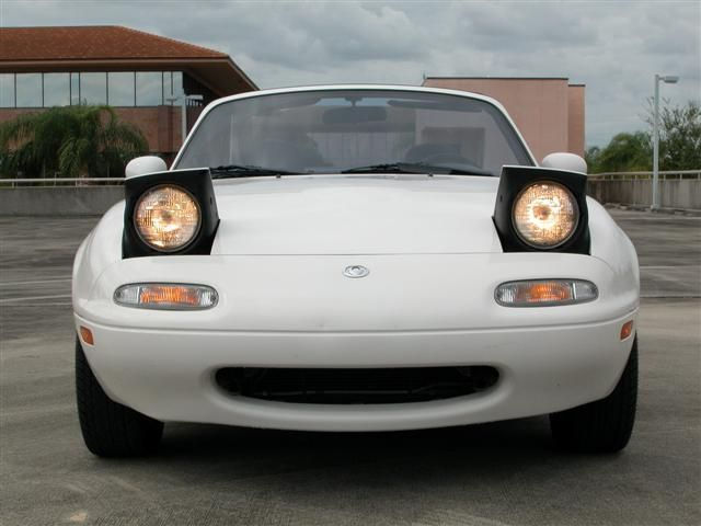 Thumbnail: Z110 MX-5 Popup headlight