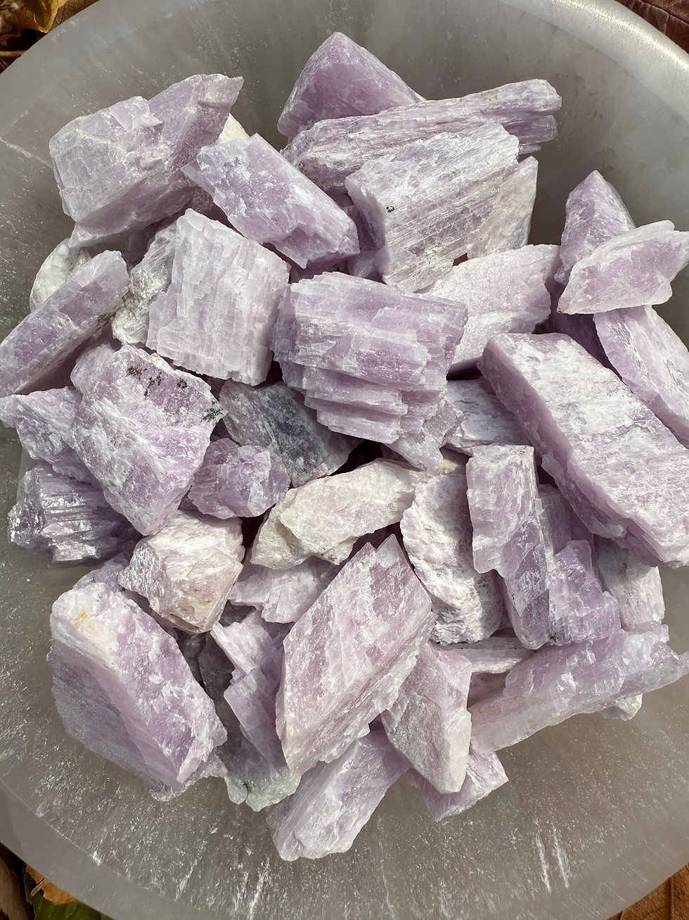 Thumbnail: Kunzite from Mozambique