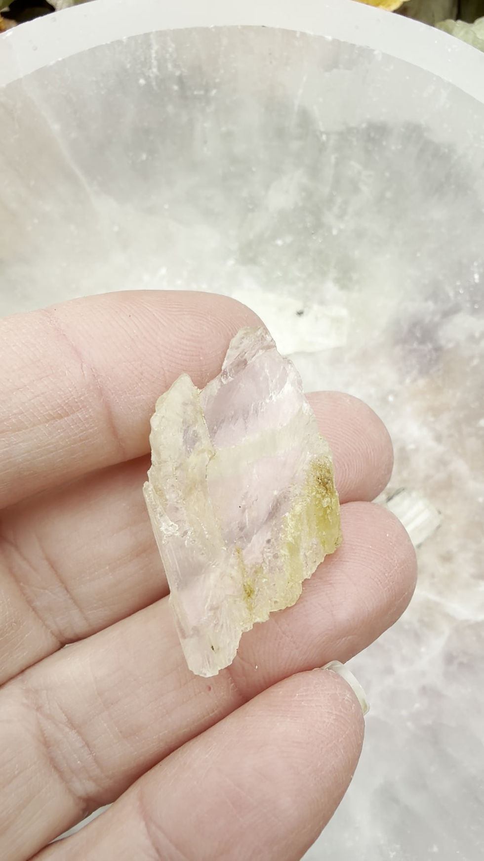Thumbnail: White Petalite Raw 