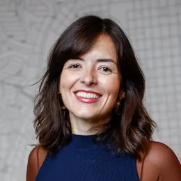 Juliana Moura Bueno