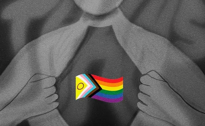 Ilustração em preto e branco: mãos abrem a camisa e revelam a bandeira do orgulho progressista no peito
