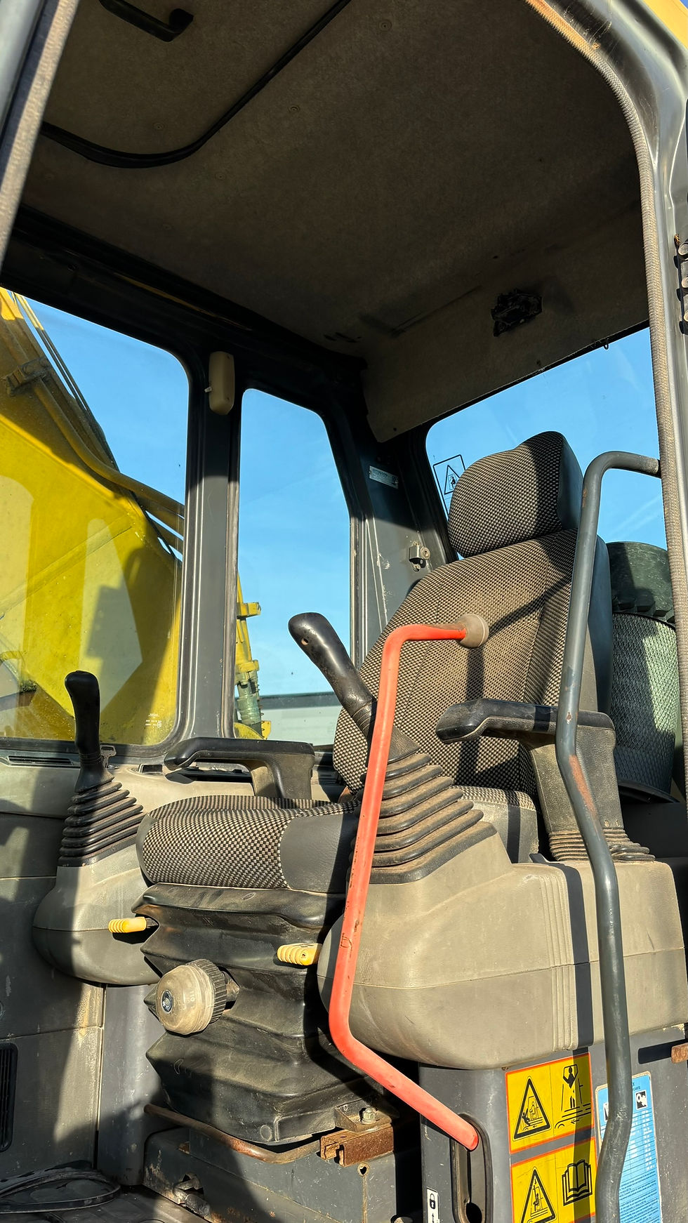 Miniatura: KOMATSU PC240NLC-6K