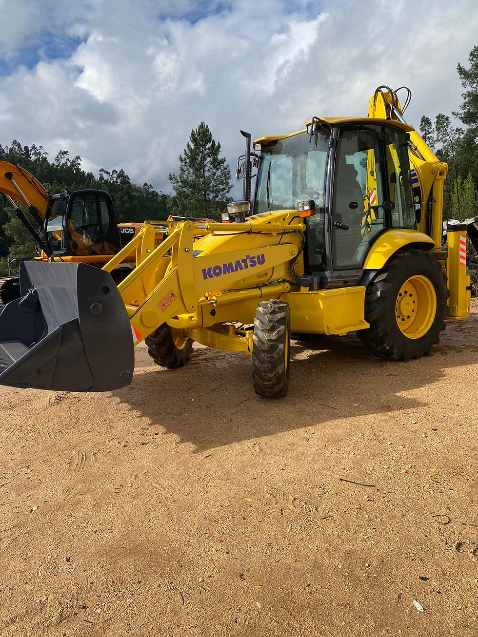 Miniatura: Komatsu WB93R-5