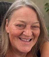 Linda Luckenuick.jpg