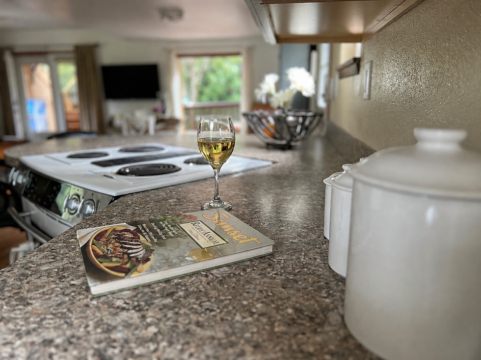 Gourmet chefs can appreciate the full kitchen
