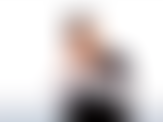 Thỉm Small: Một Cái Tết Không Màu Mè