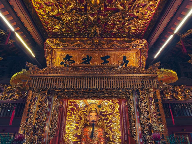 Đức Thánh Trần Thượng Đồng Qua Lời Kể Của Hai Nhà Báo Pháp