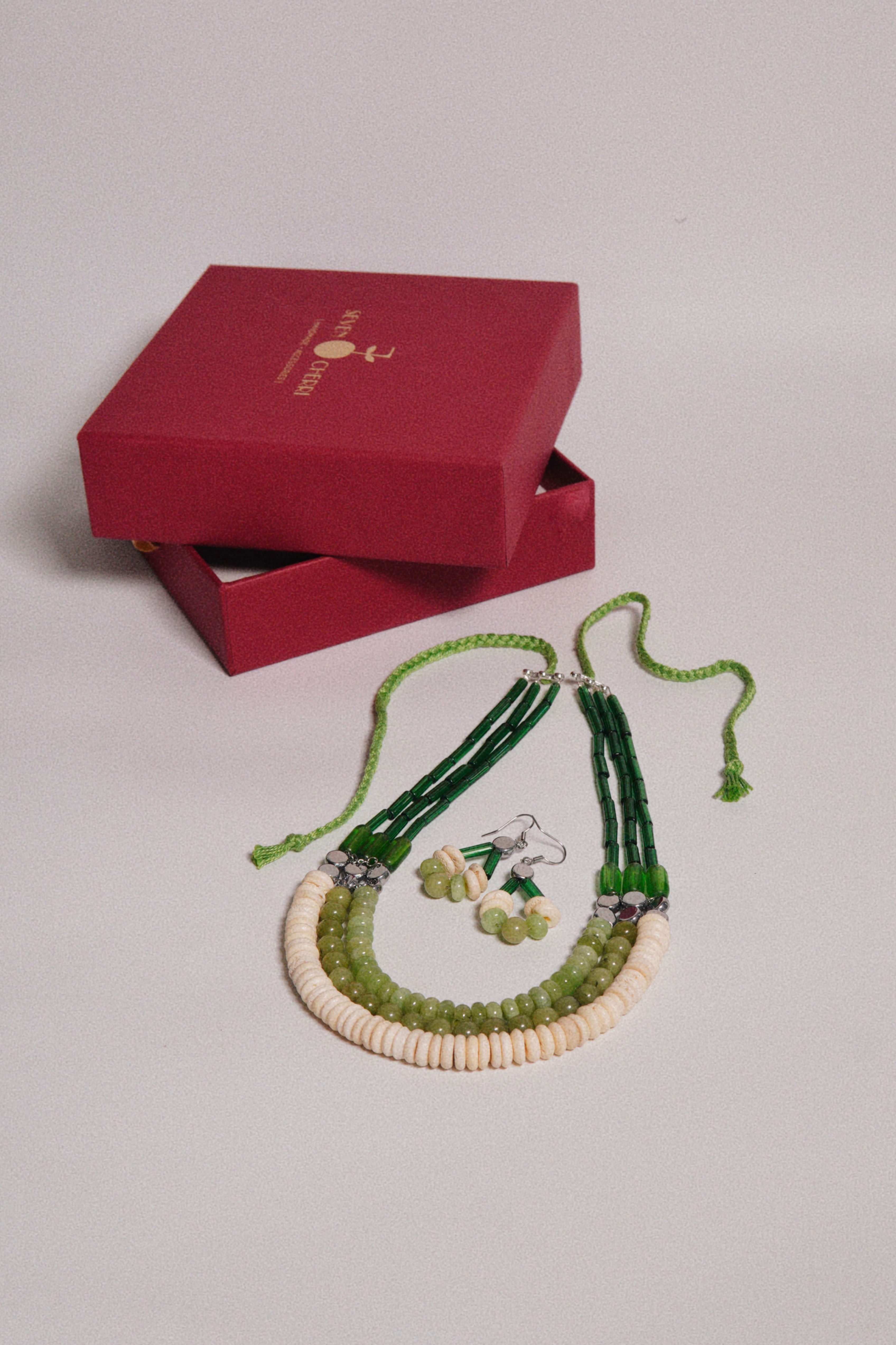 Moss Bone Necklace Set