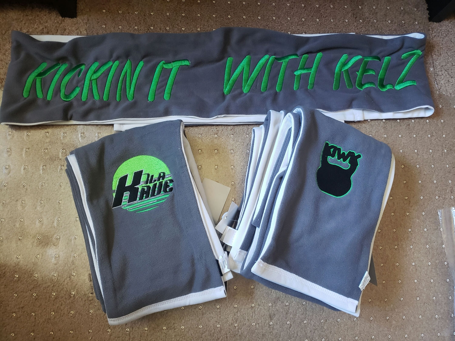 Unisex KIWK Scarves