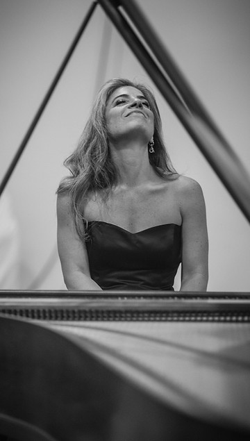 Lucy Tucker Yates, Teatro Nuovo, UCLA