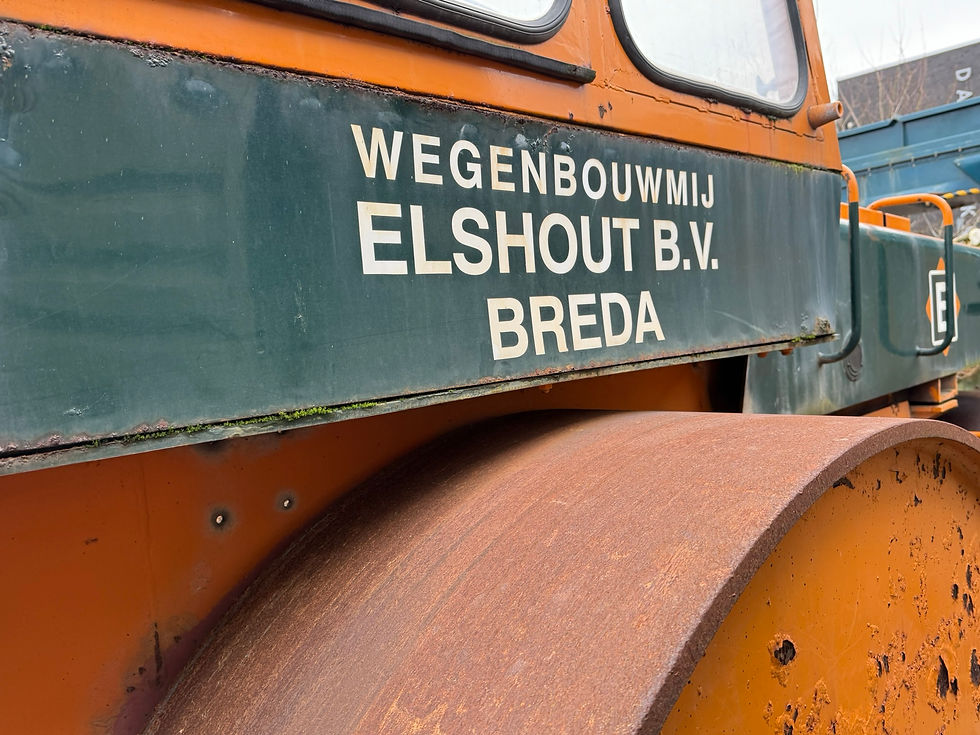 Thumbnail: Hamm ZW90 roller - 1976 side