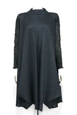 専用pleats by monica 専用pleats by monica