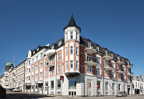 Clarion C. Grand Fasade.jpg