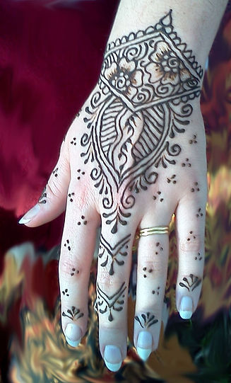 henna banner.jpg