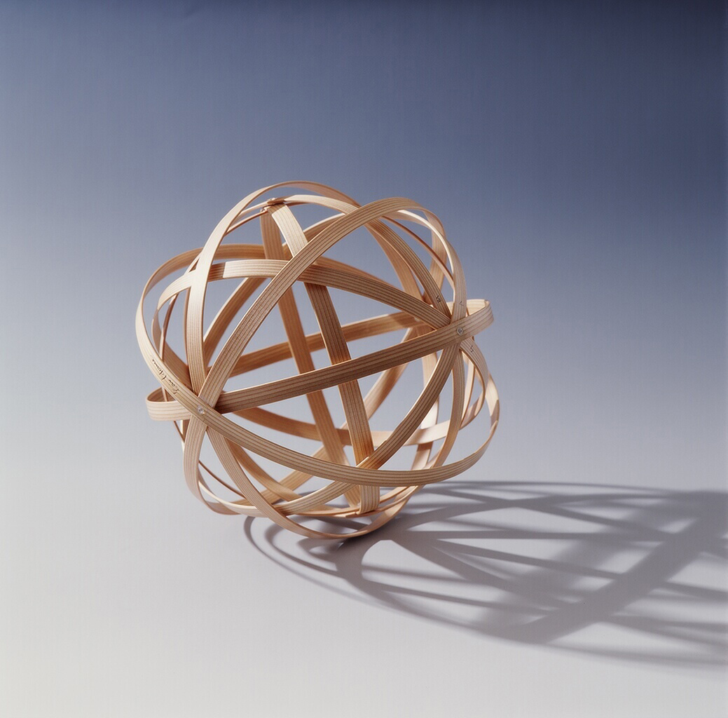 SOLARIS, The basket for display