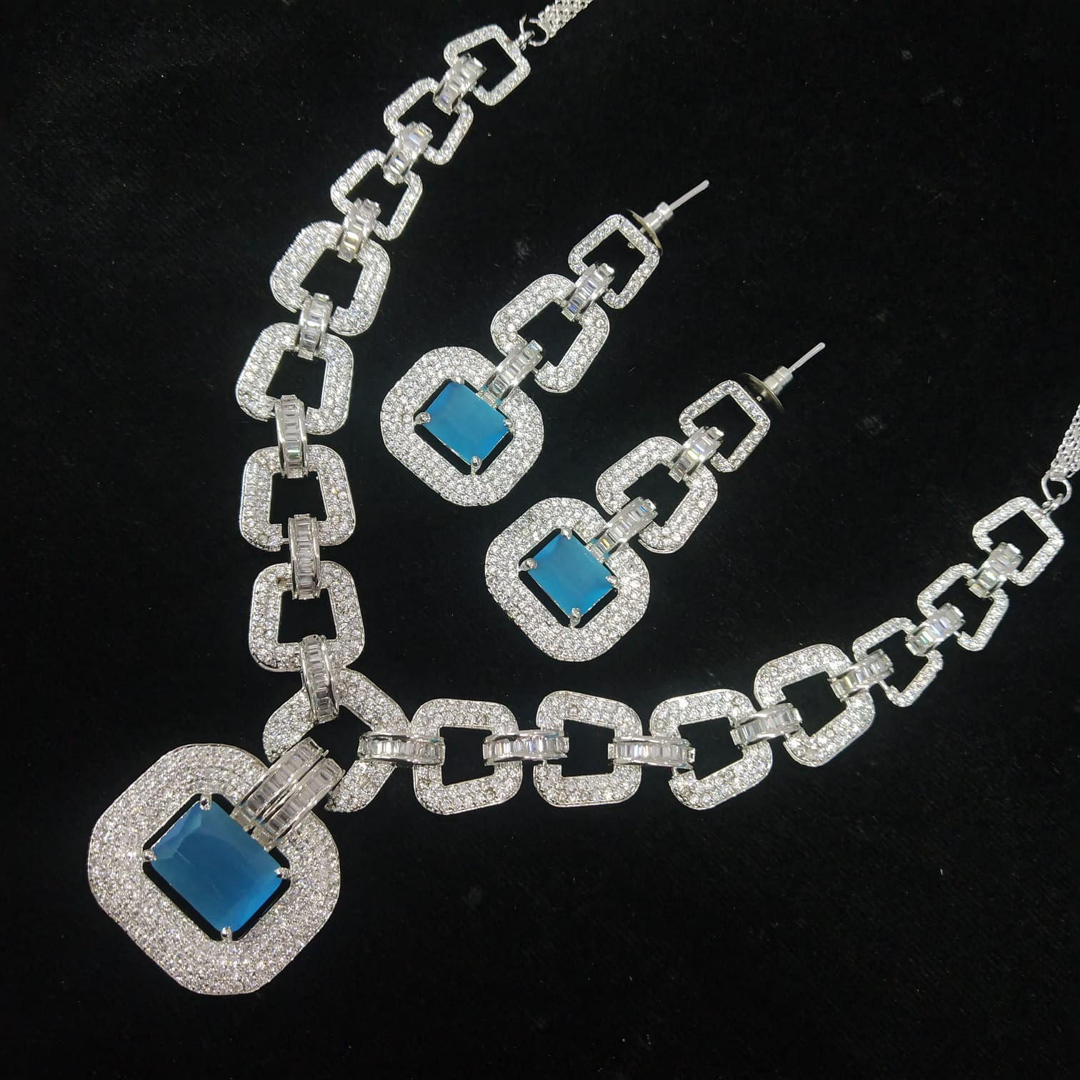 Colorful stone necklace & earings