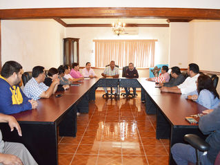 Futuros directores visitan departamentos de la Presidencia