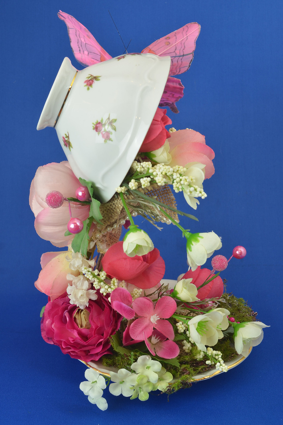 Thumbnail: Table Centerpiece - Floating Teacup