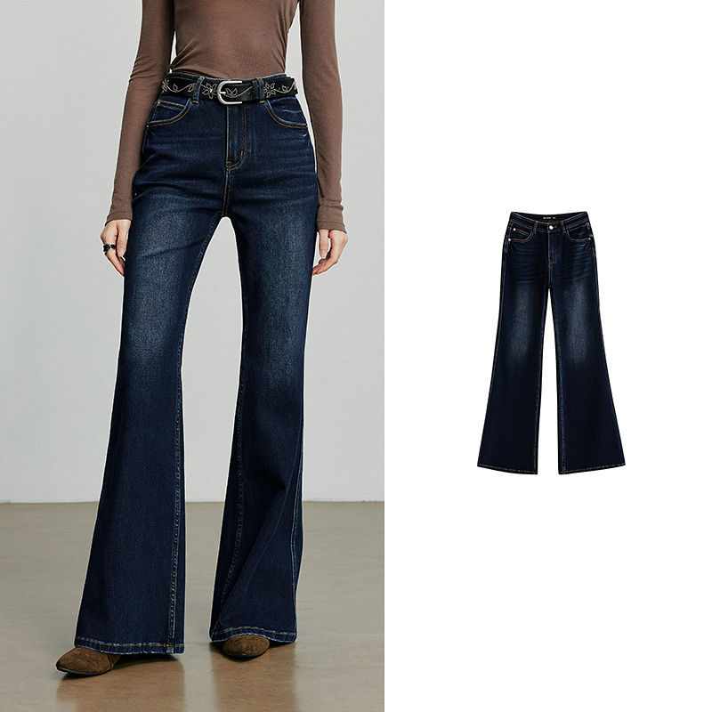 Thumbnail: Calça Jeans Modelo Flare –  com Elastano (Lycra) Cintura média 