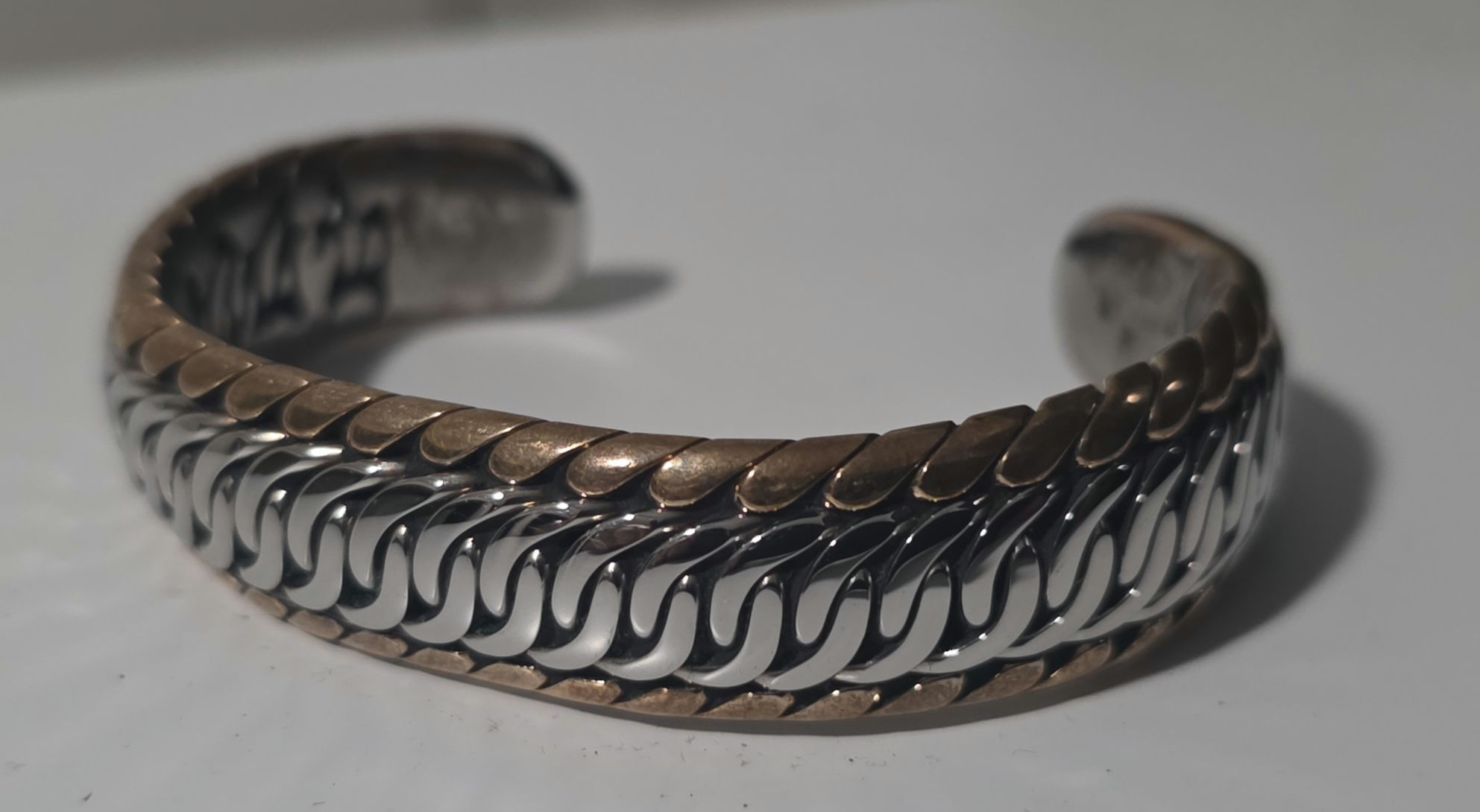 Size small- snake belly braid with full silicon bronze twist