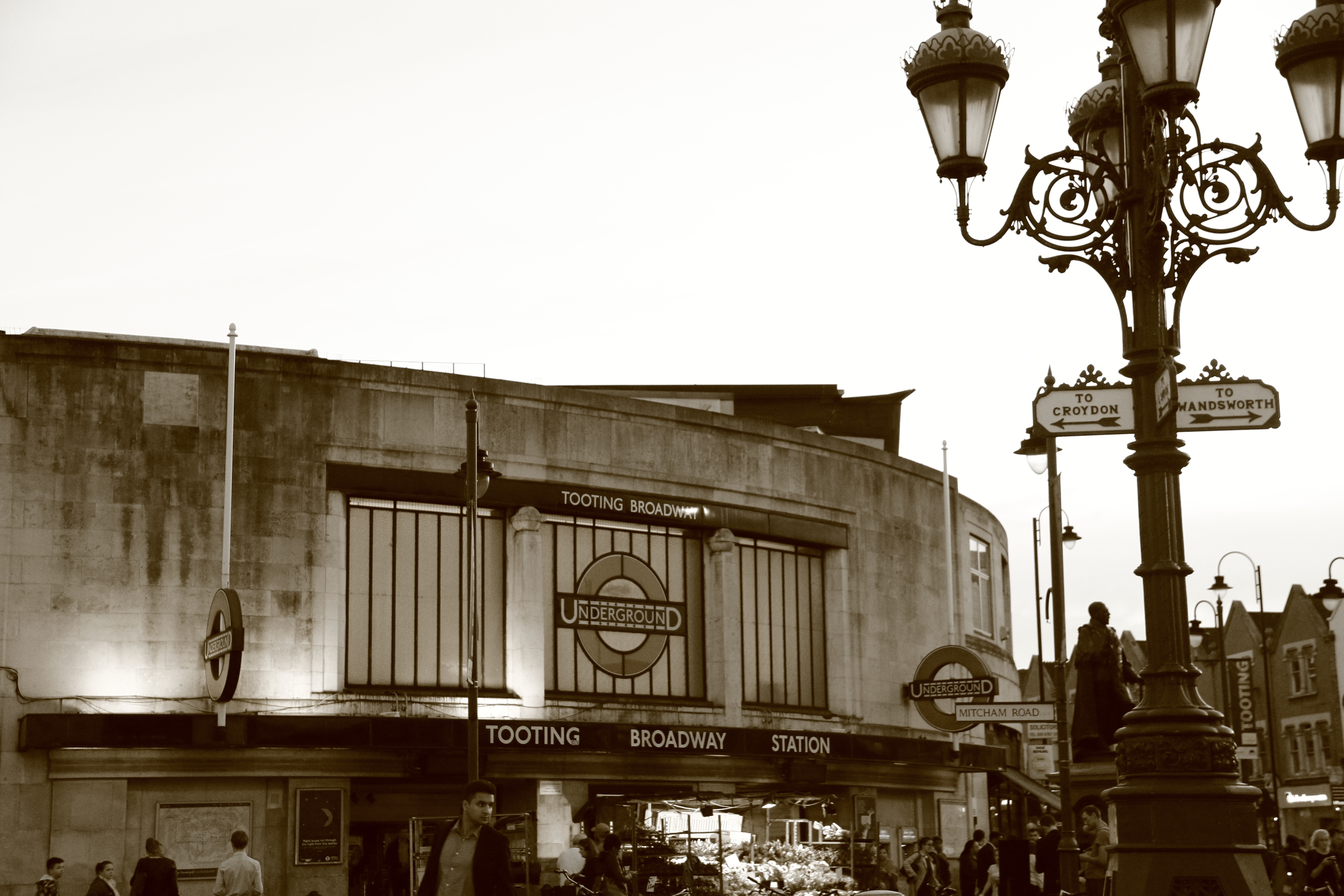 Tooting Broadway