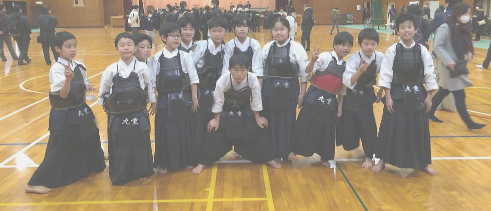 美浦集合写真_edited_edited_edited_edited_edited.jpg