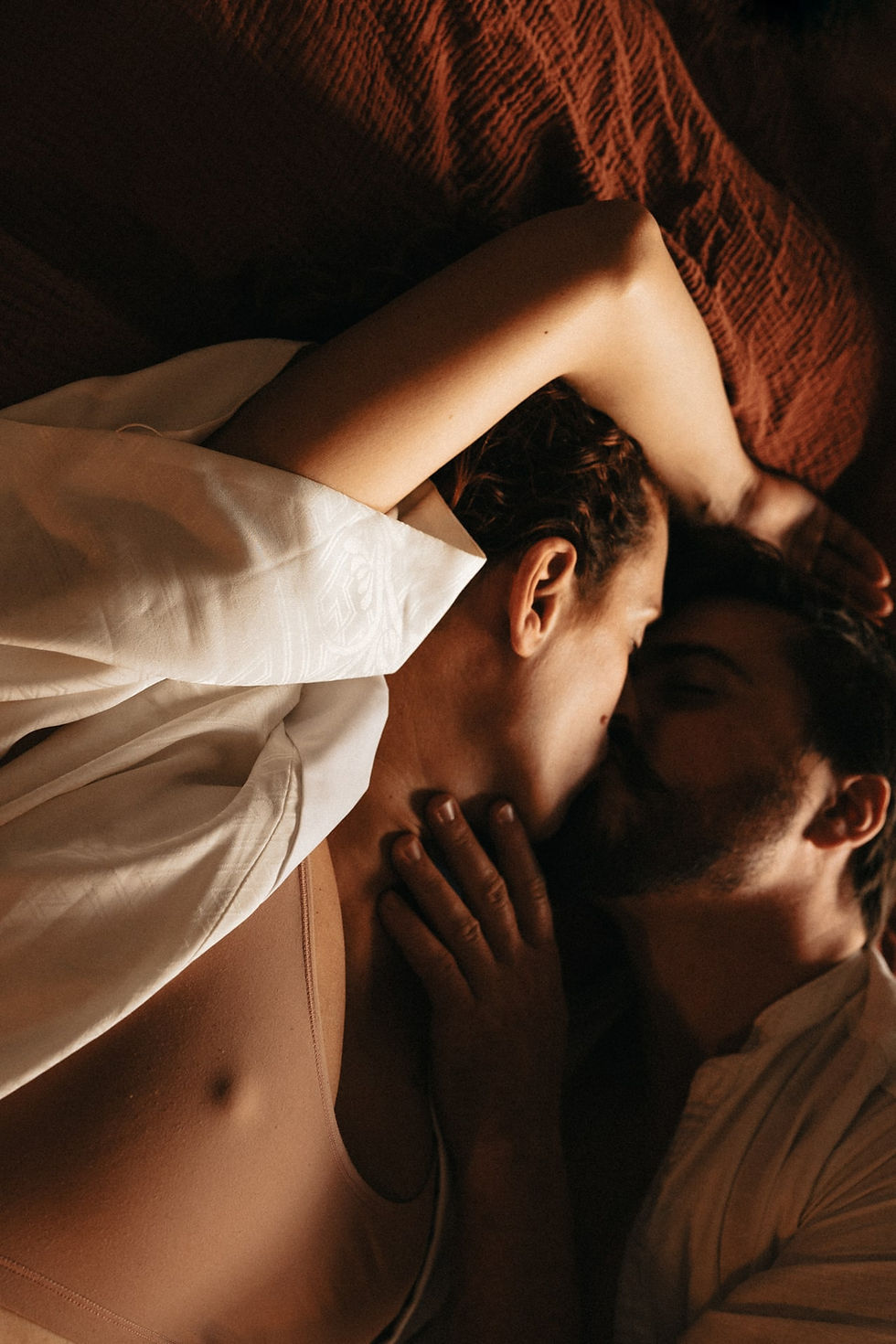 Séance photographique sensuelle à domicile en Occitanie