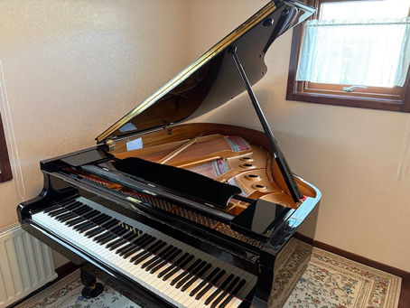 お客様のもとへ！YAMAHAグランドピアノ