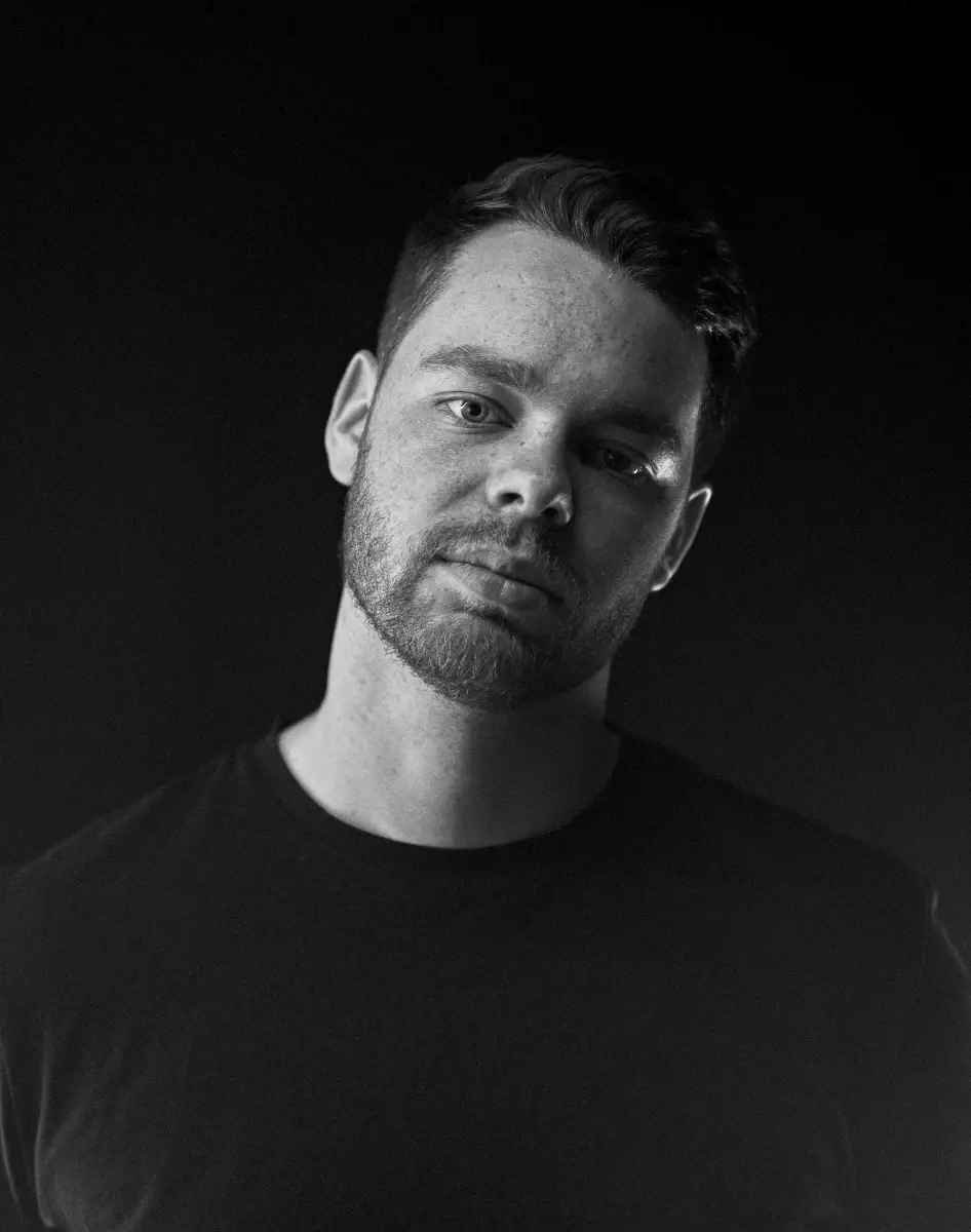 Yannick Trachsler, bw Porträt