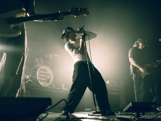 PHOTOS: LAUNDRY DAY @ The Atlantis