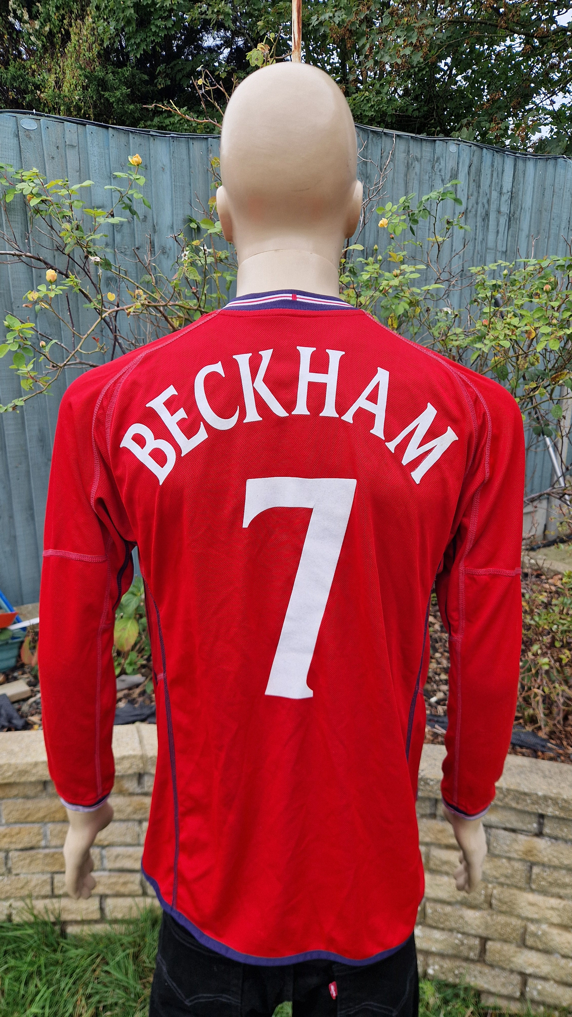 2002-2003 England Long Sleeved Away Shirt BECKHAM 7