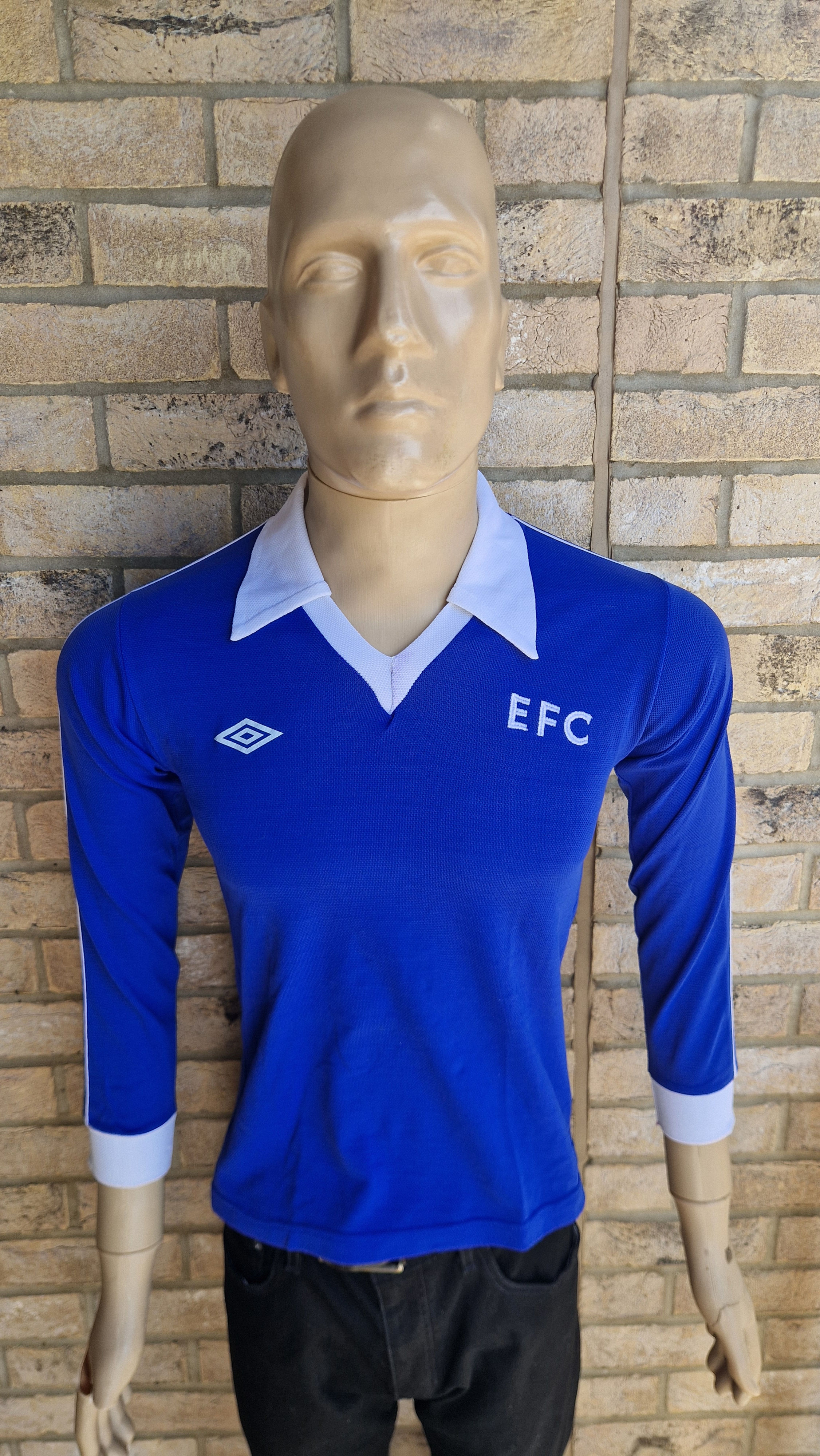 1976/77 Everton Long Sleeved Home Shirt: Size86/91 cm 34/36inch