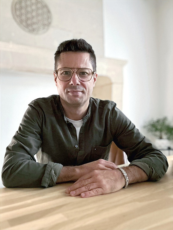 Antoine Guérisseur Quantique Angers