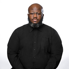 Emmanuel Max-Dixon.jpg