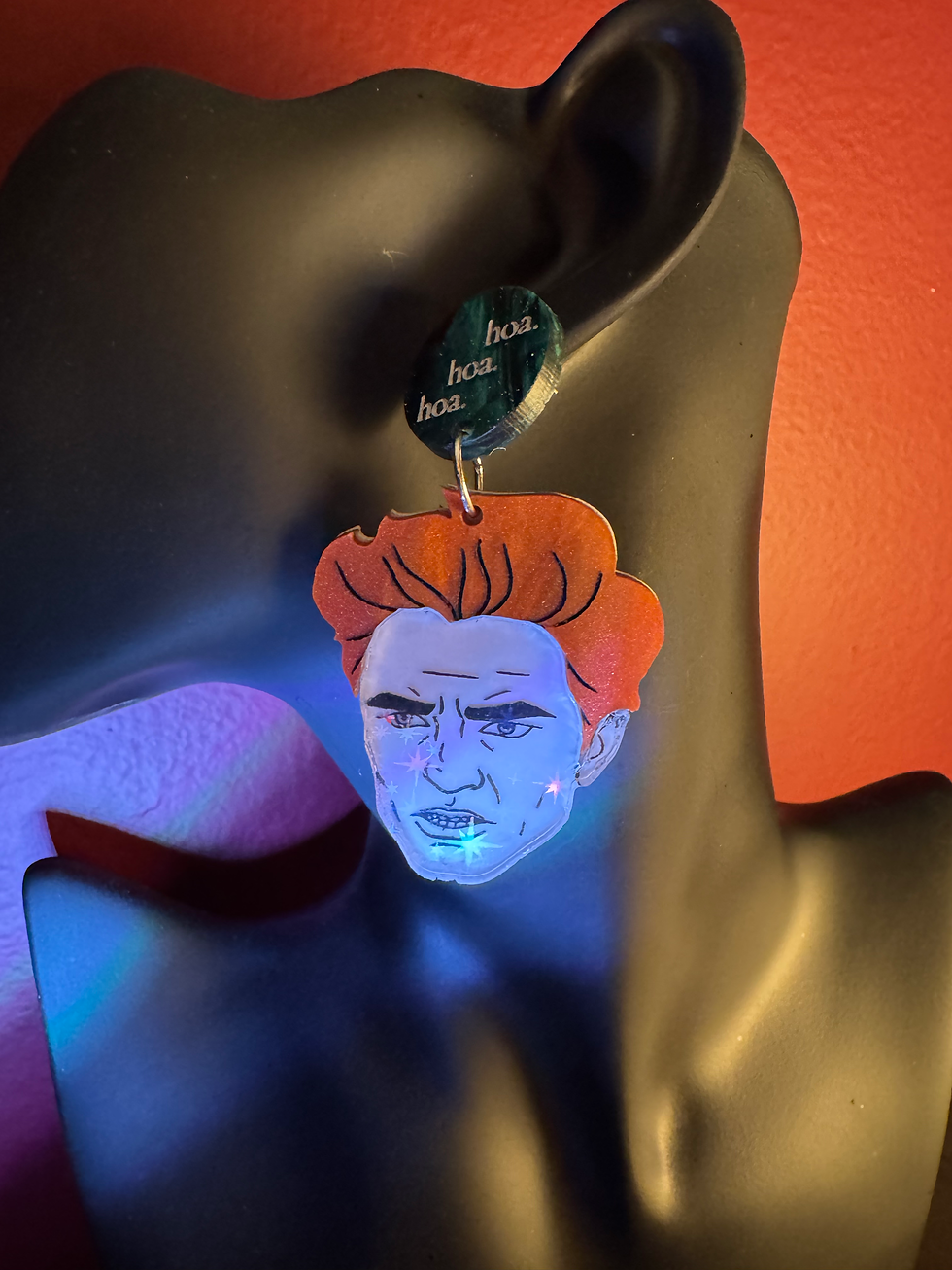 Thumbnail: Hoa Hoa Hoa Edward Sparkling Earrings
