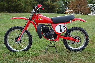 RC125 Replica Side Shot