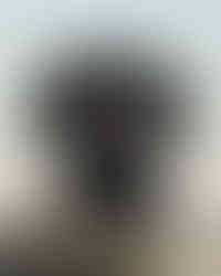 Morbido Black round neck unisex T-shirt with front design of Gemini sign and text, "Versatile"