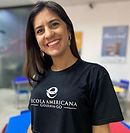 Luana Mendonça Lopes Professora Com 17 anos de experiência, Luana valoriza o ritmo único de cada criança.