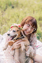 A senior portrait featuring an artsy girl with her puppy at Mechanicsburg, PA Jessica Snider Photography's farmette