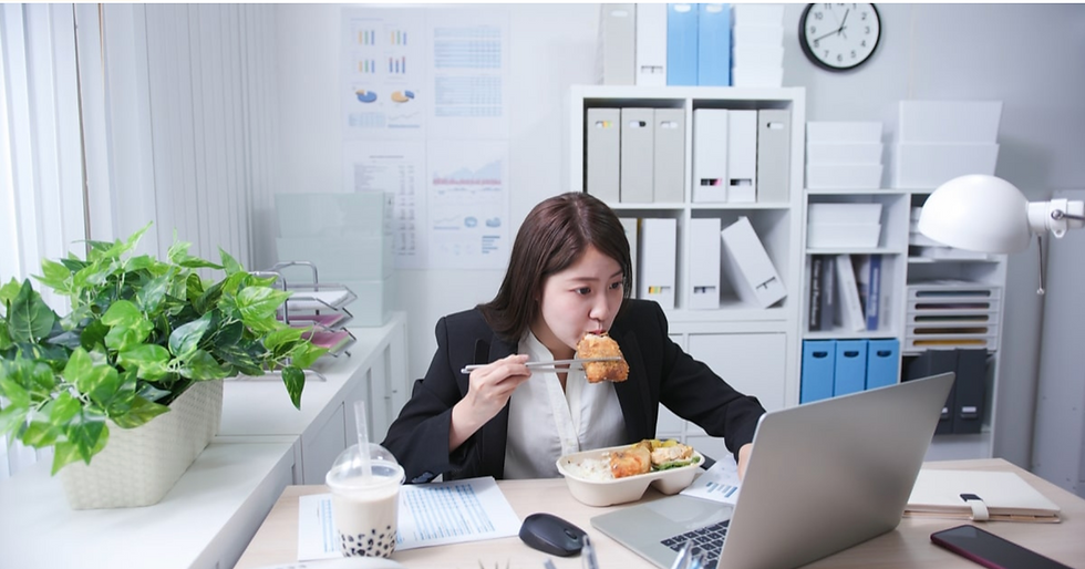 Dân văn phòng luôn đối mặt với tình trạng "ăn vội"