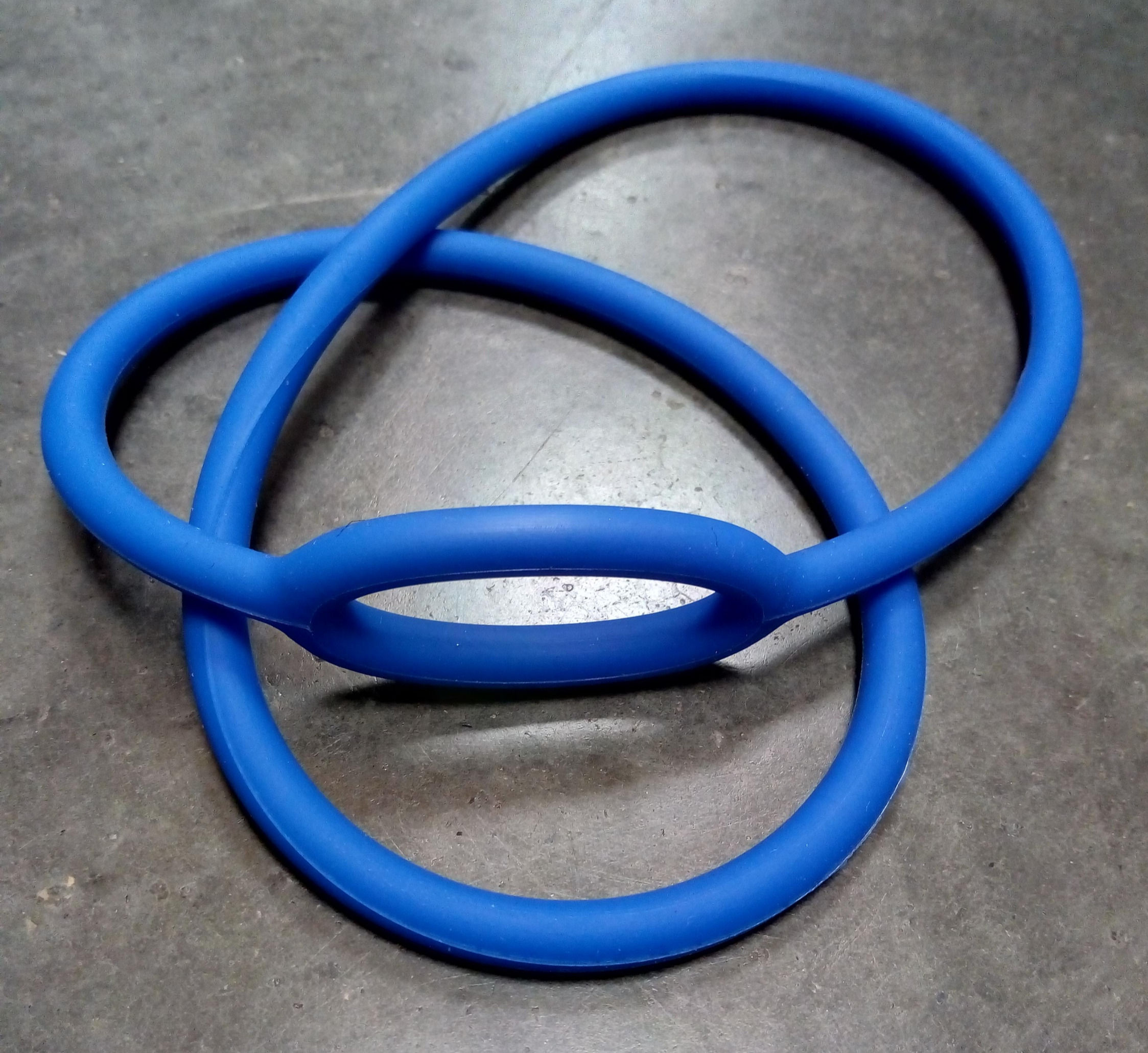 A078 Octoholder necklace