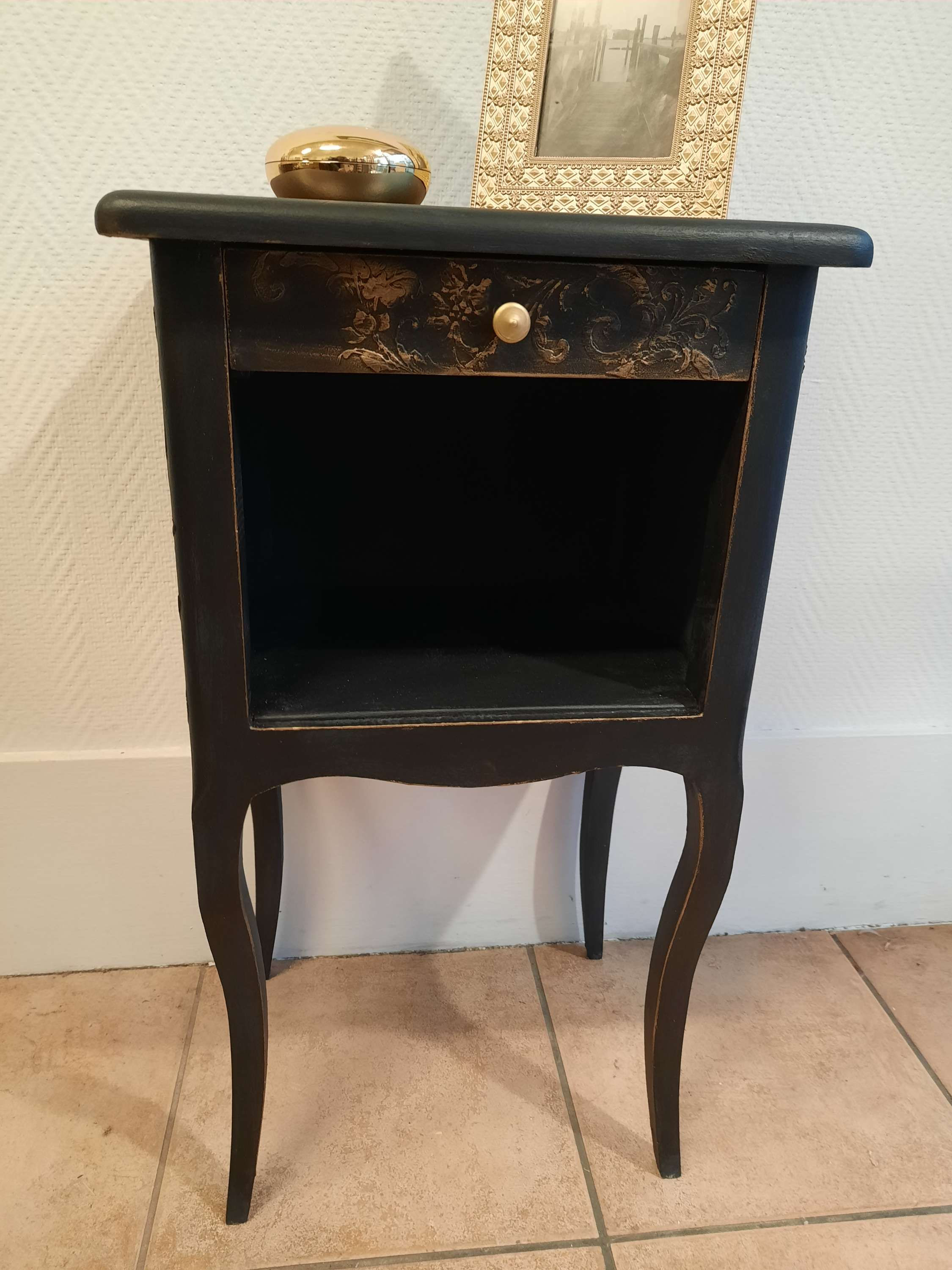 Chevet,console ou bout de canapé  "Lucius"