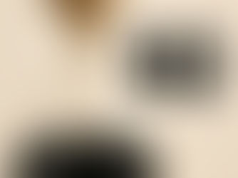 Hourglass with sand falling into concentric rings. The number 90 appears in bold black. Beige background emphasizes the time motif.