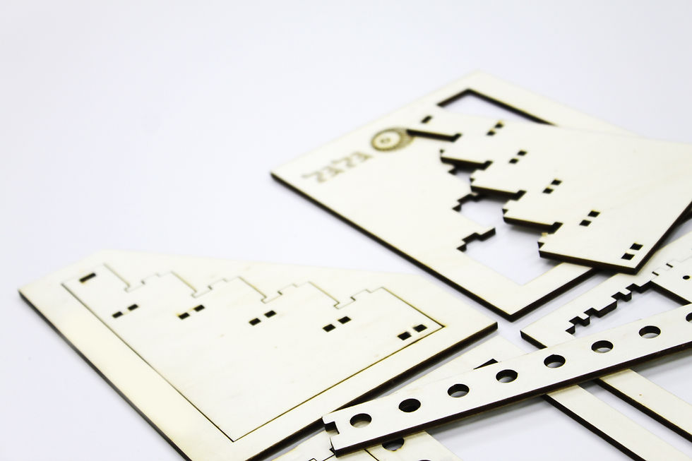 Thumbnail: מעמד עץ לעפרונות / הרכבה עצמית