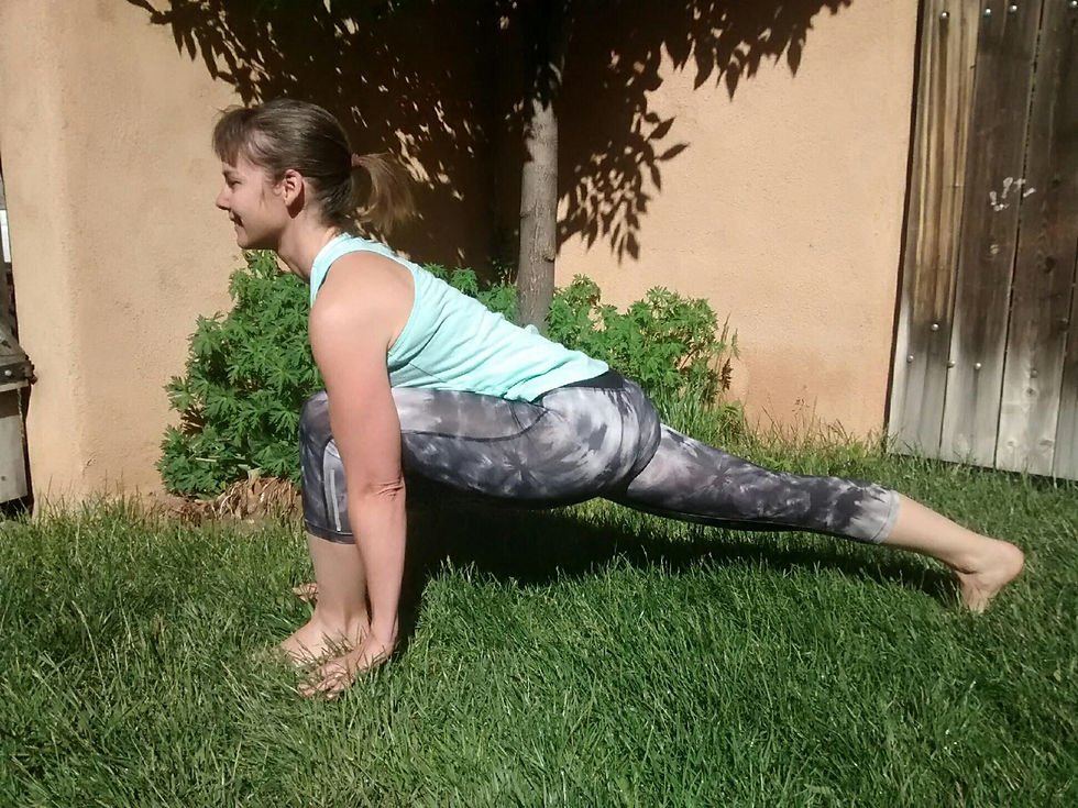 runners lunge yoga pose