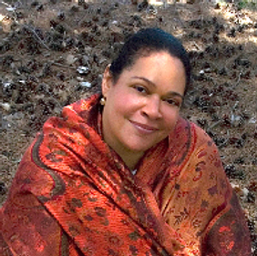 Elesa Commerse Head Shot.jpg